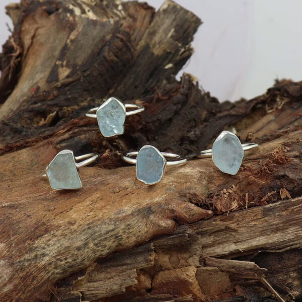 nhan da tho aquamarine